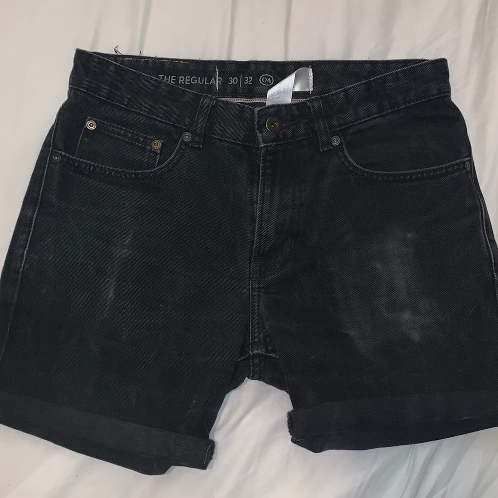 PERFECT SUMMER DENIM SHORTS! NEW-WITHOUT TAGS!!